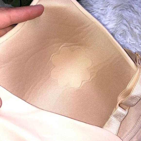 Bali Concealers Wirefree Cream Tan Bra Tagless Size 34C NWT - Picture 5 of 9